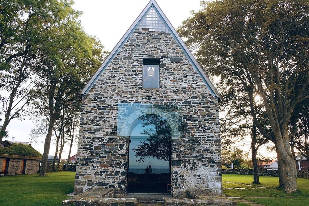 Sola Ruin Church